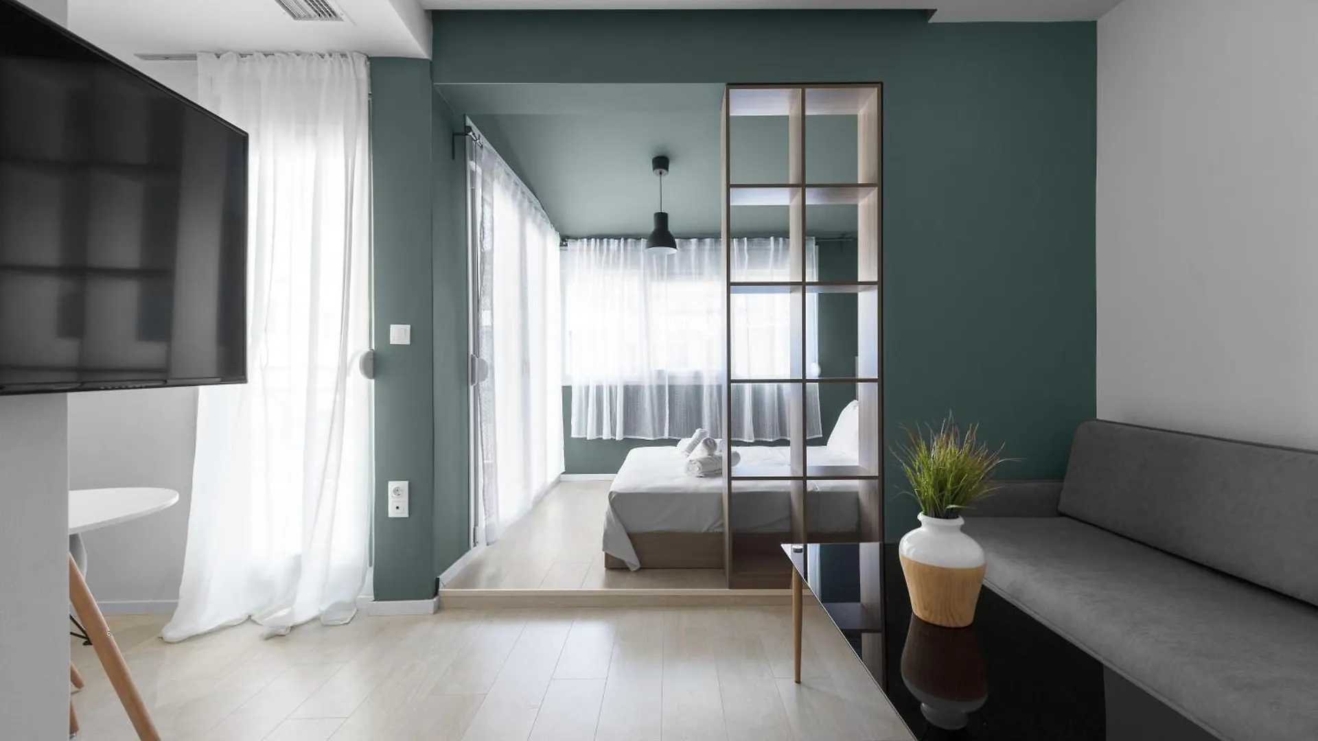 Denizen Studios And Apartments, Nilie Hospitality Mgmt Thessaloniki Apartment