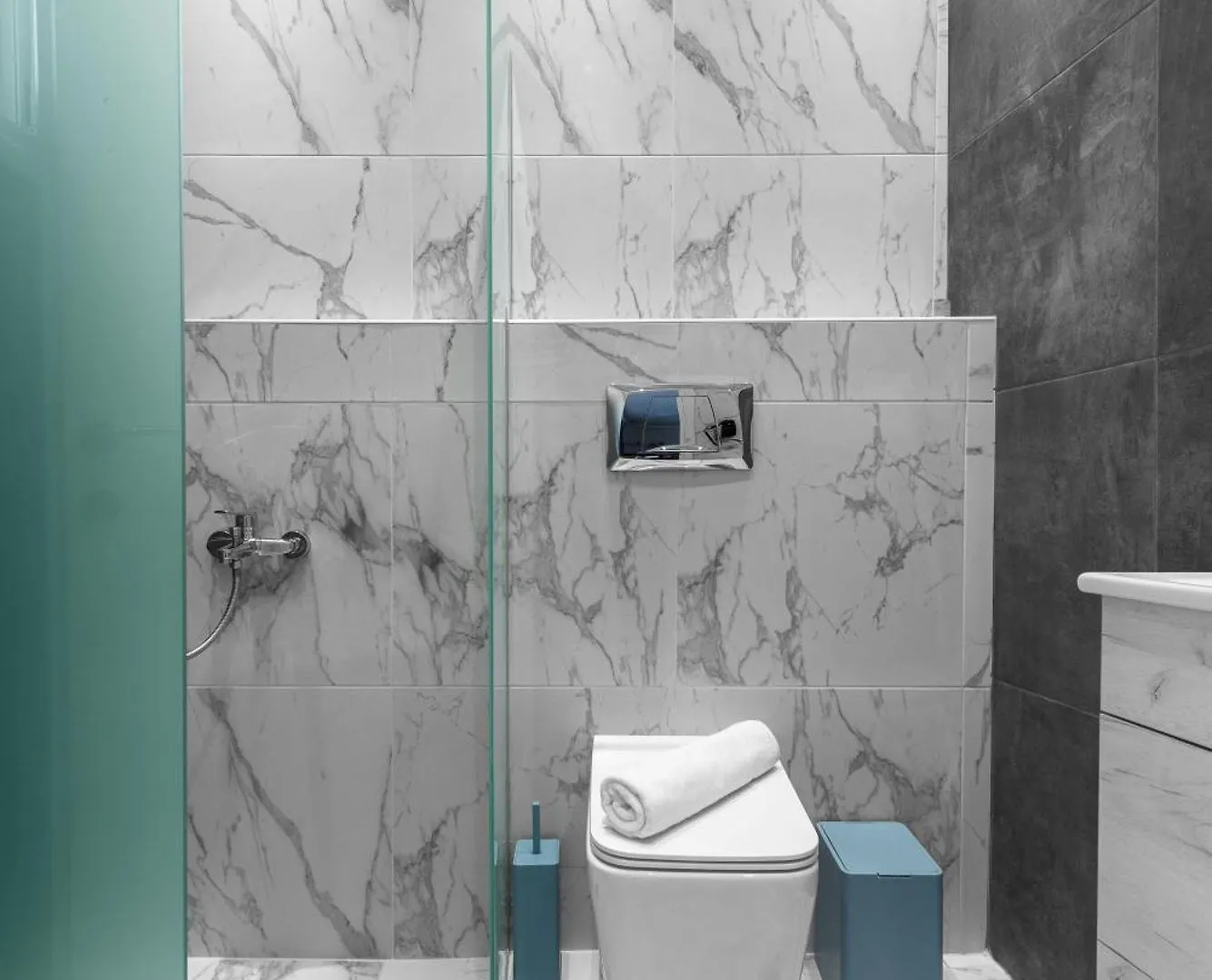 Denizen Studios And Apartments, Nilie Hospitality Mgmt Thessaloniki Apartment